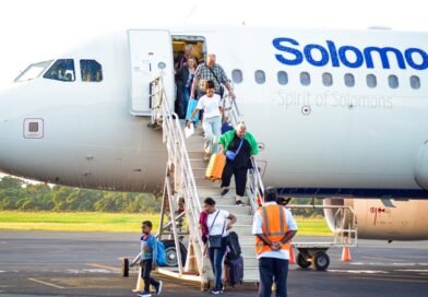 Applause as Solomon Airlines First Flight to Vanuatu